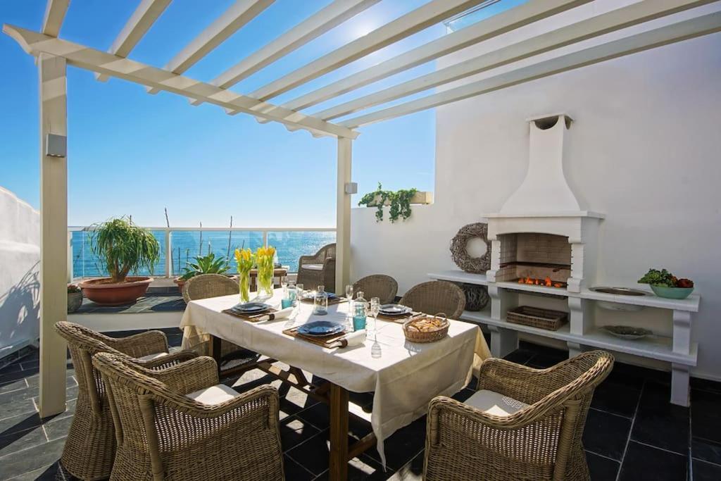 Casa Coelho - Jacuzzi Rooftop- Frente Mar- Chic Vakantiehuis Albufeira