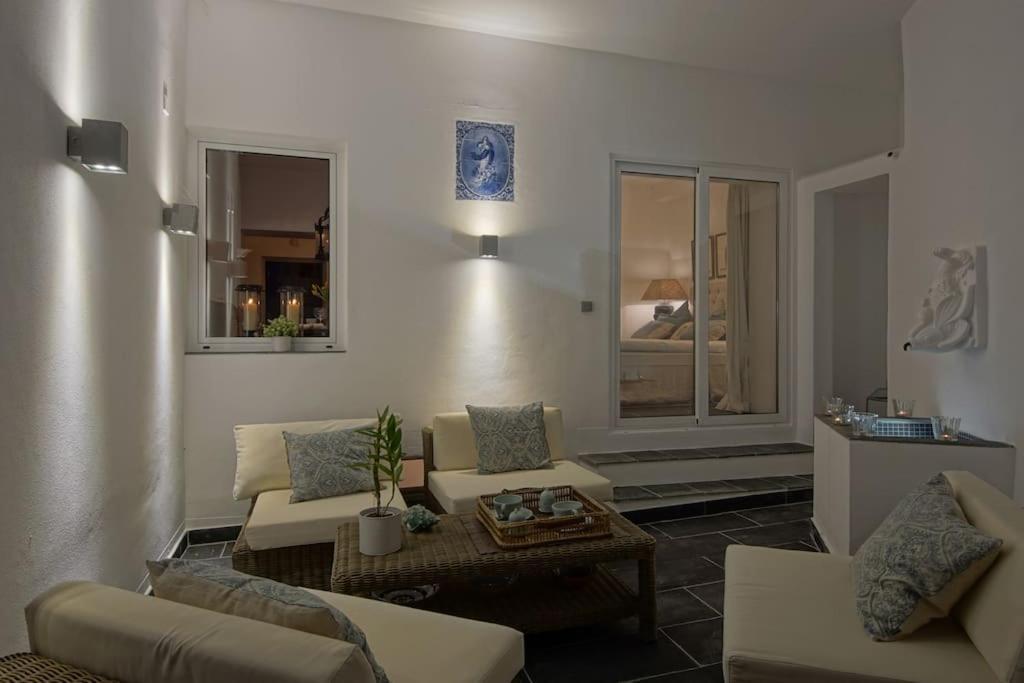 Casa Coelho - Jacuzzi Rooftop- Frente Mar- Chic Vakantiehuis Albufeira