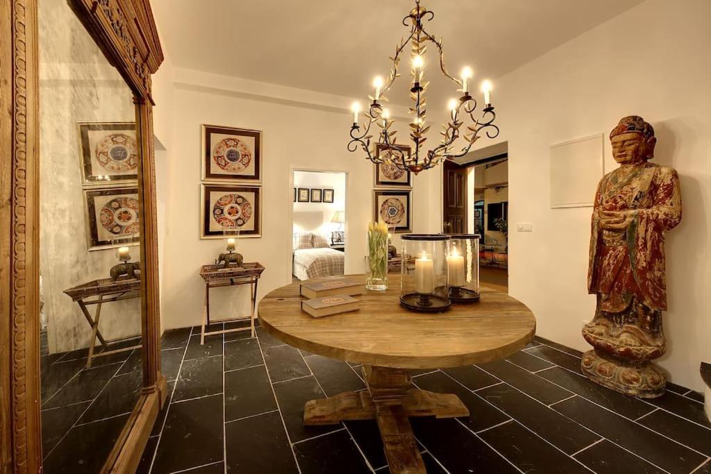 Vakantiehuis Casa Coelho - Jacuzzi Rooftop- Frente Mar- Chic